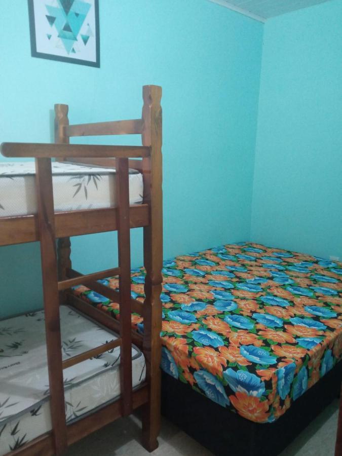 Chacara Bella Vida Com Piscina Churrasqueira Salao De Festas Fogao A Lenha Quadra Aracariguama Kültér fotó
