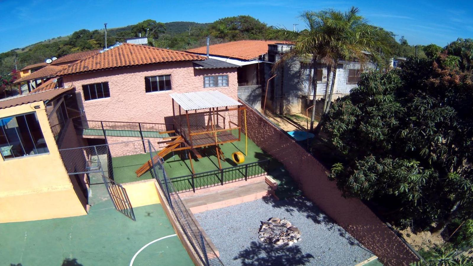 Chacara Bella Vida Com Piscina Churrasqueira Salao De Festas Fogao A Lenha Quadra Aracariguama Kültér fotó